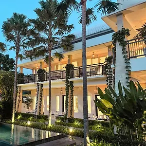 The London Residences Boutique Гостевой дом Чангу